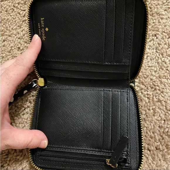 Kate Spade wallet - Picture 3 of 3